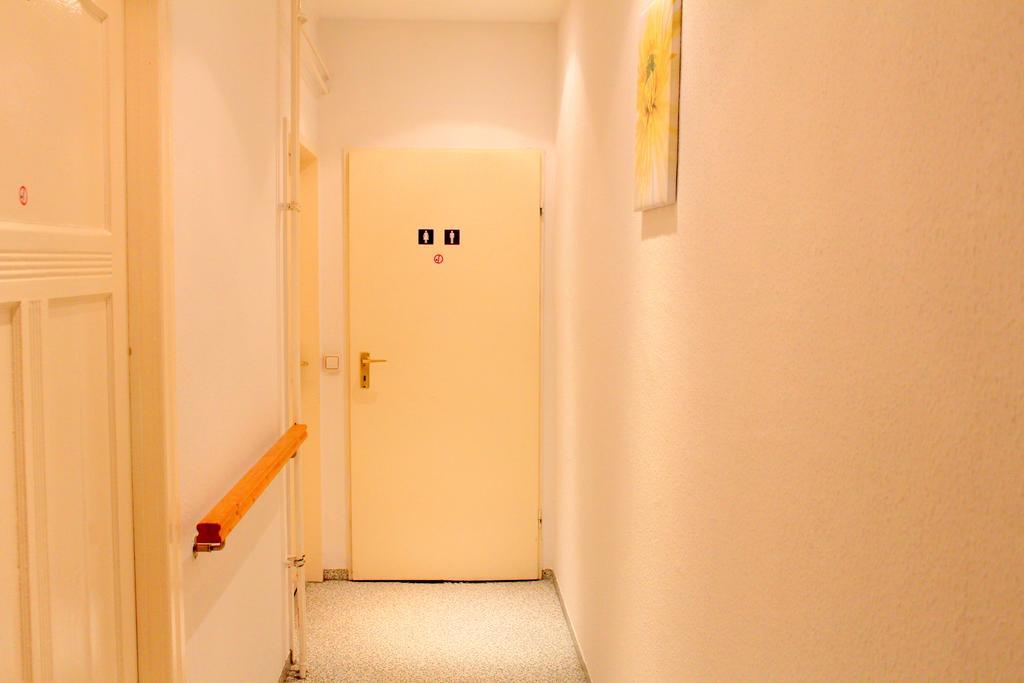 Pension Central Hostel Berlin Exterior photo